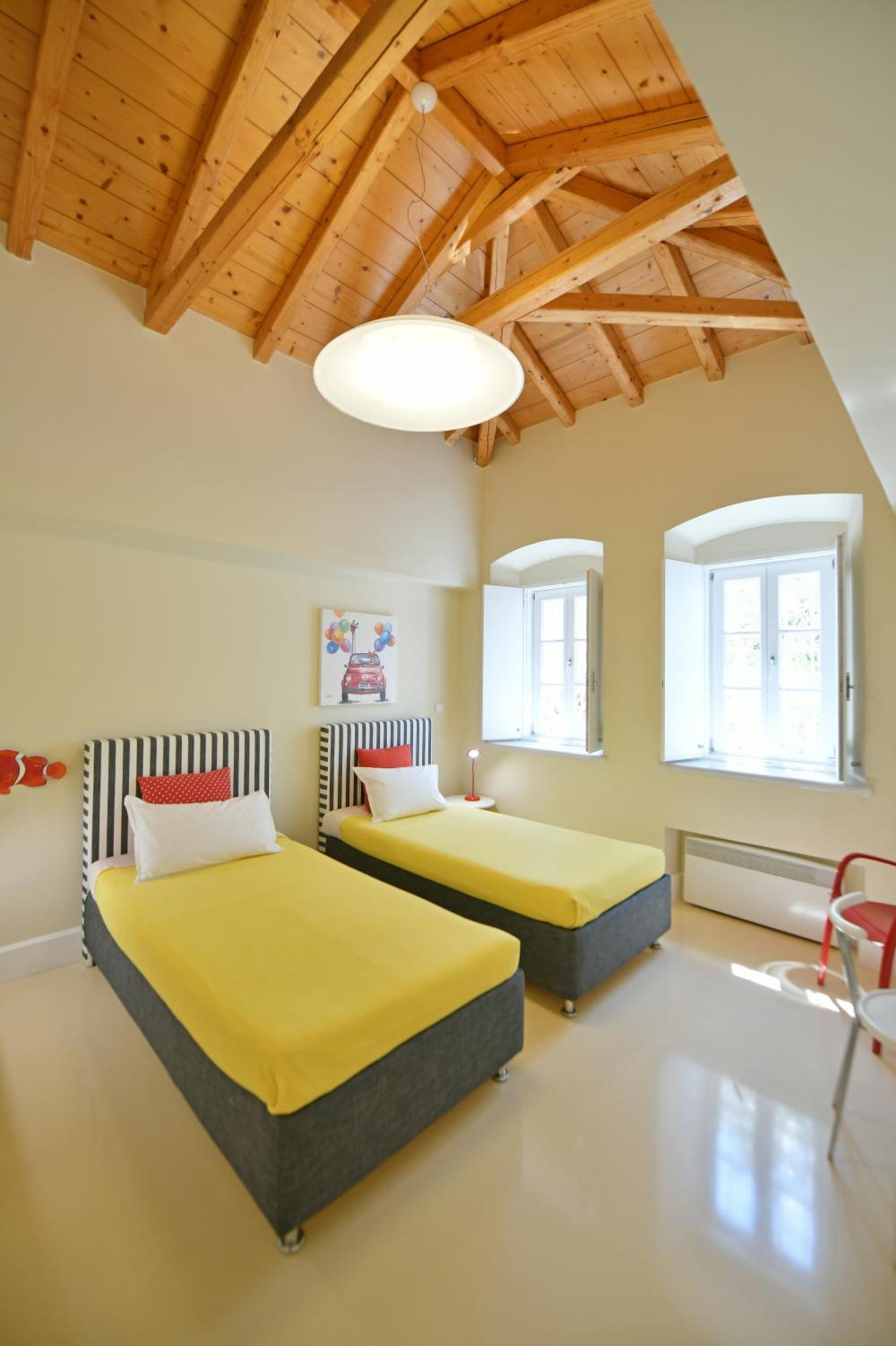Hydra Kamini Beach Thea ภายนอก รูปภาพ