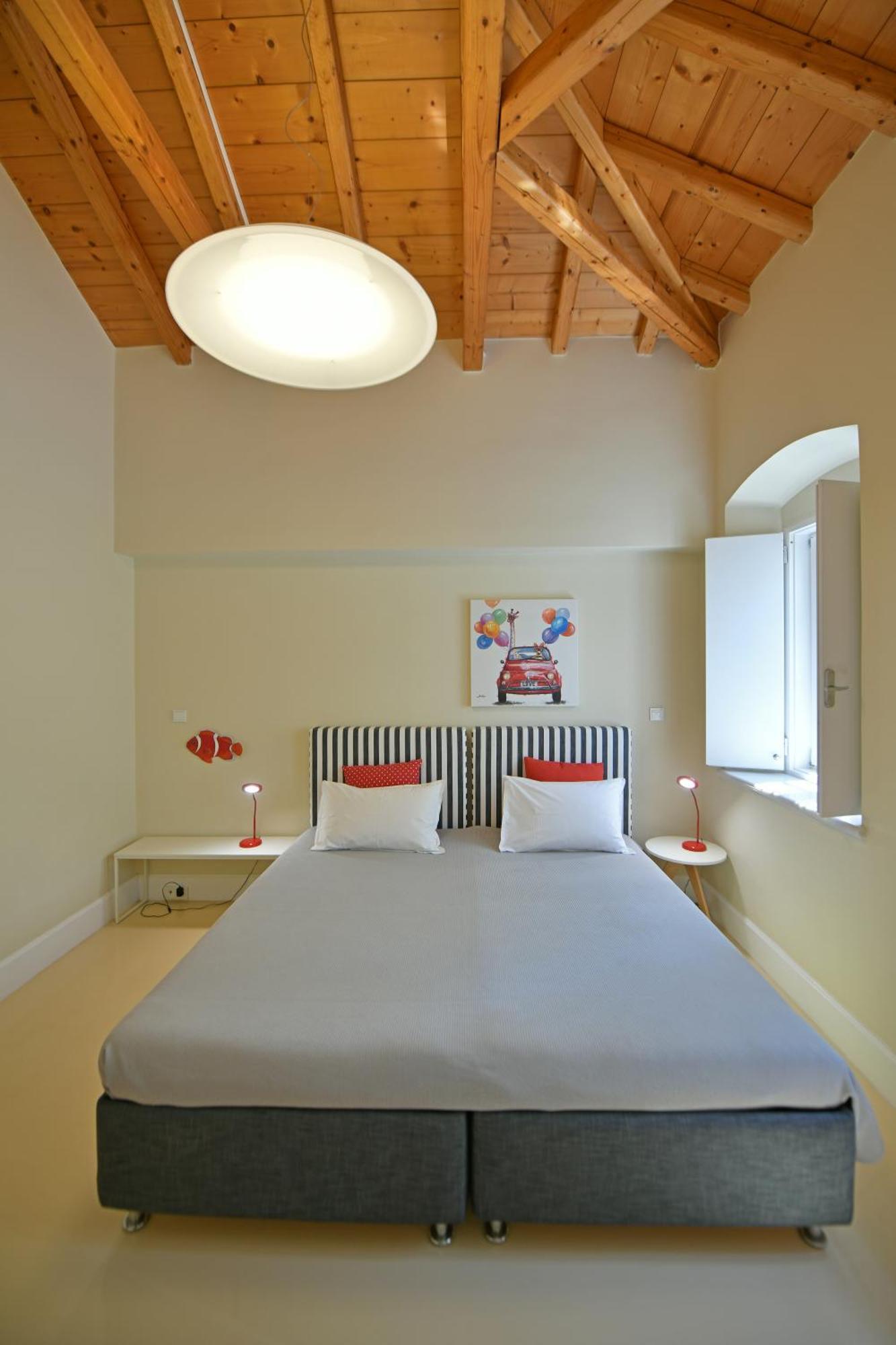 Hydra Kamini Beach Thea ภายนอก รูปภาพ